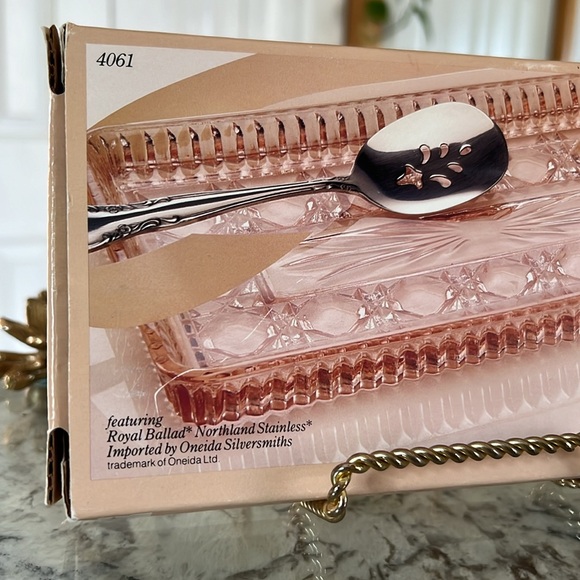 Vintage Indiana Glass Peach Ballad Serving Tray with Spoon - New in Box - Picture 3 of 11